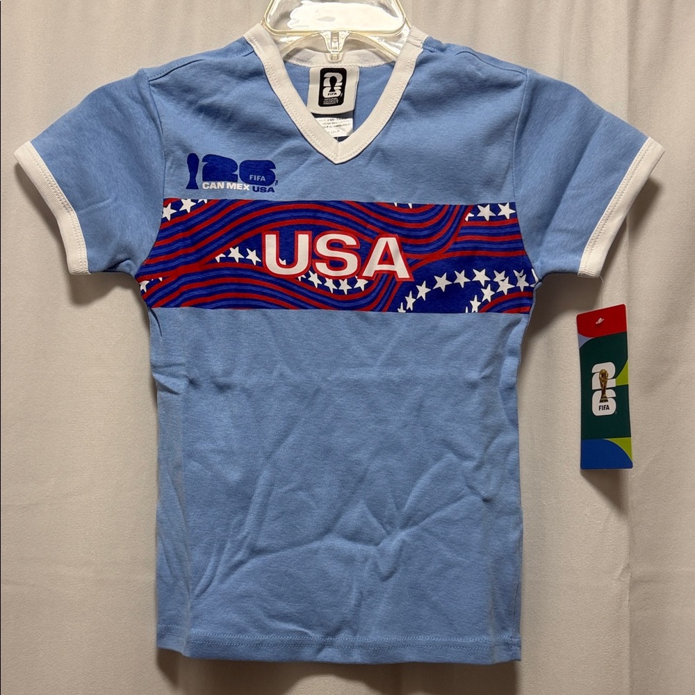 Fifa World Cup Girls size small Team USA t-shirt + FREE 5-pk girls funny socks